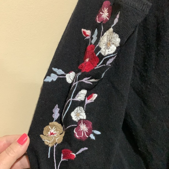 LOFT cold shoulder sweater/knit top - Picture 3 of 12